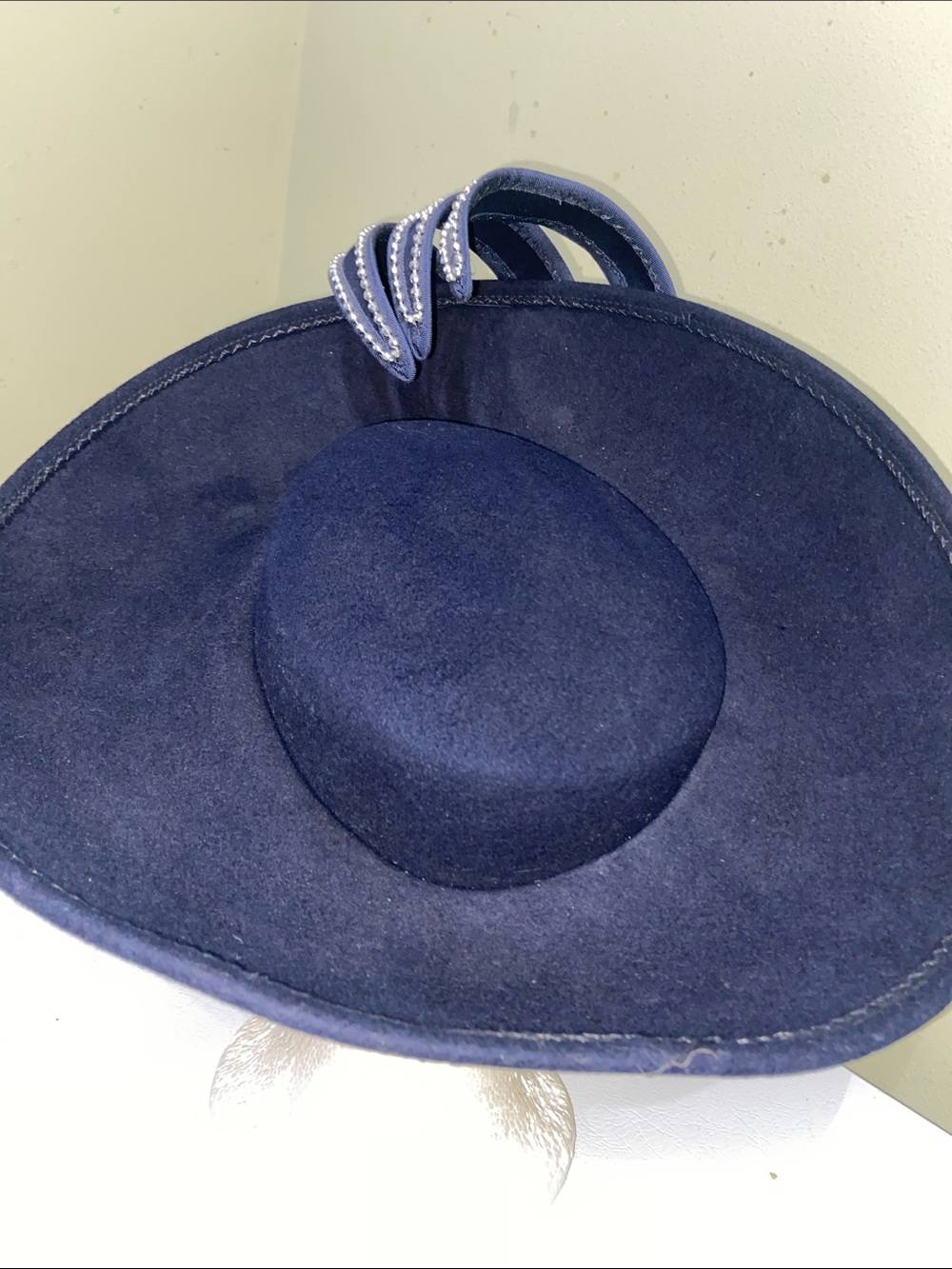 Beautiful Dress Hat / Church Hat by Sylvia - Picture 4 of 10